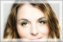 portret vrouw met groene ogen 